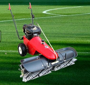 求購人造草坪清掃機(jī)